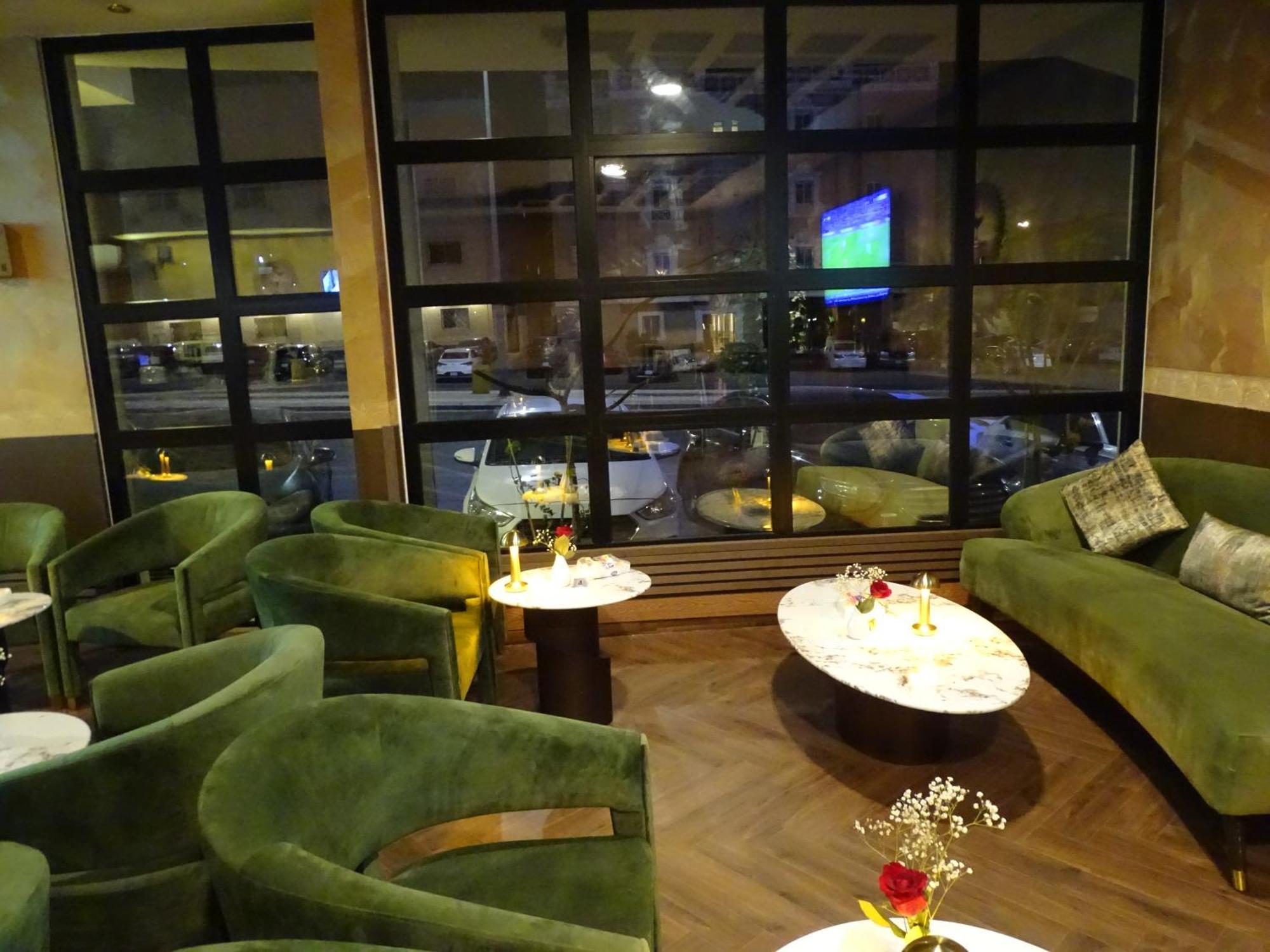 Comfort Al Taawon - Family Only الرياض